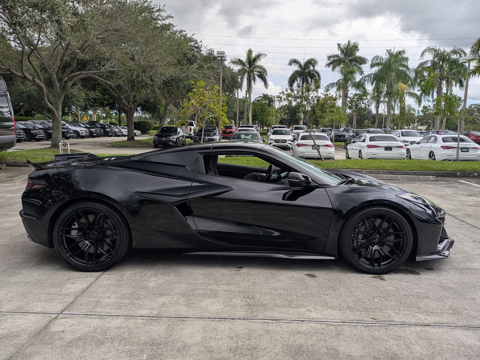 2024 Chevrolet Corvette Z06 2LZ Convertible photo 4