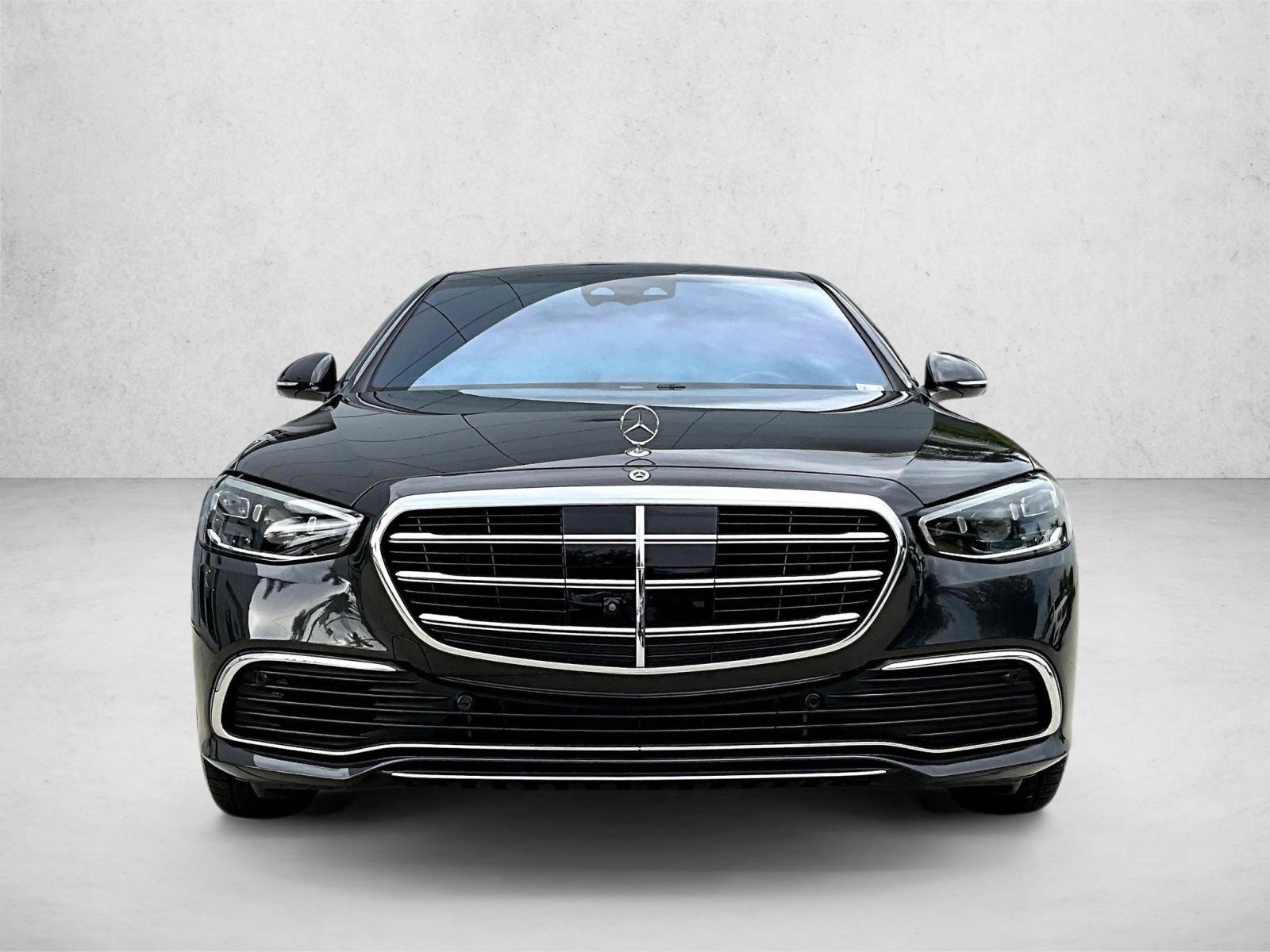 2024 Mercedes Benz S 580 4MATIC photo 3