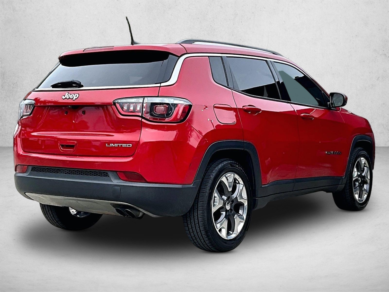 Used 2019 Jeep Compass Limited with VIN 3C4NJCCB4KT662851 for sale in Coconut Creek, FL
