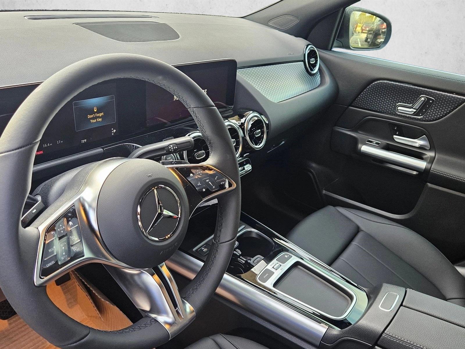 2025 Mercedes Benz GLA 250 photo 3