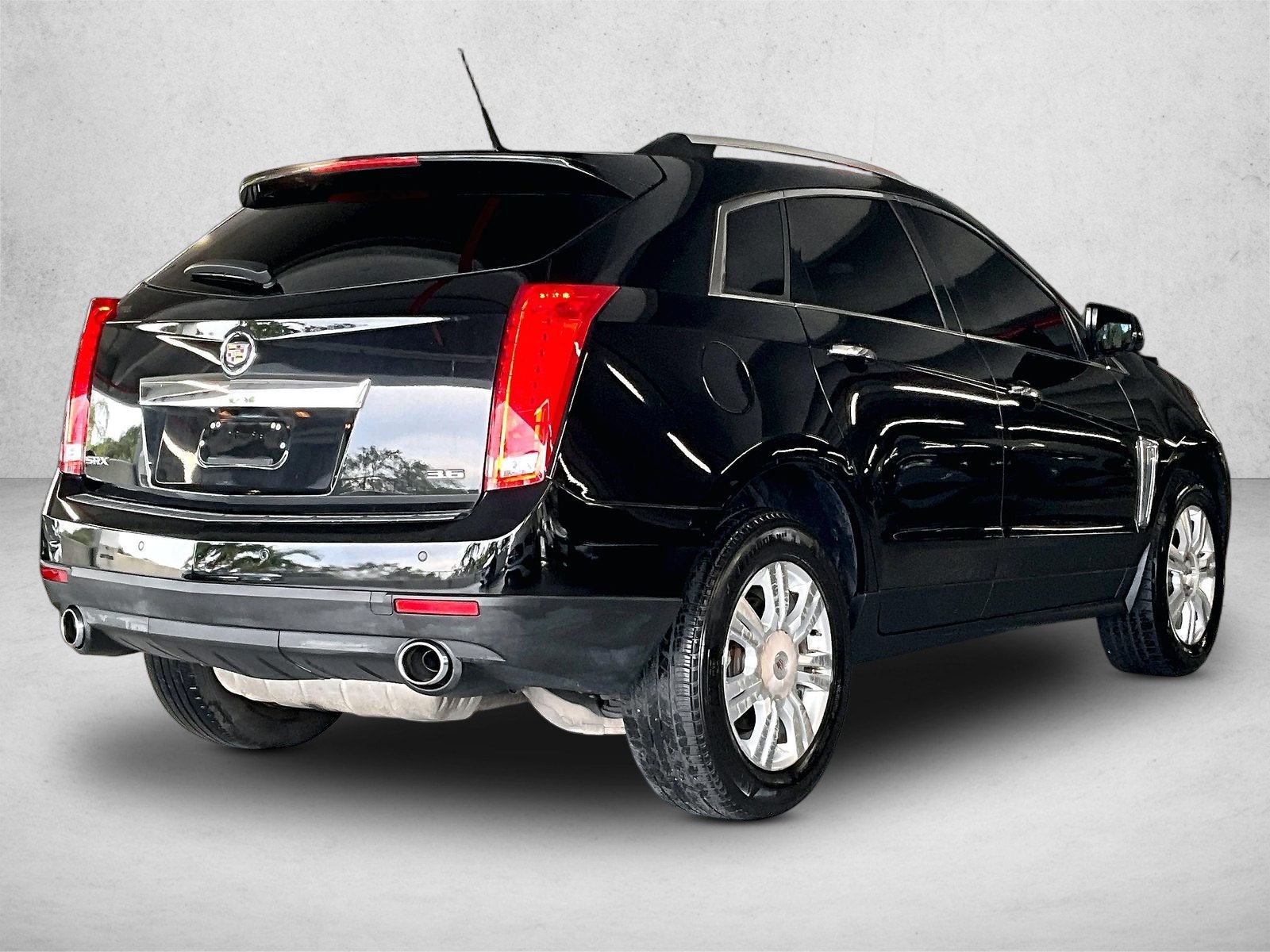 Used 2014 Cadillac SRX Luxury Collection with VIN 3GYFNBE38ES631390 for sale in Coconut Creek, FL
