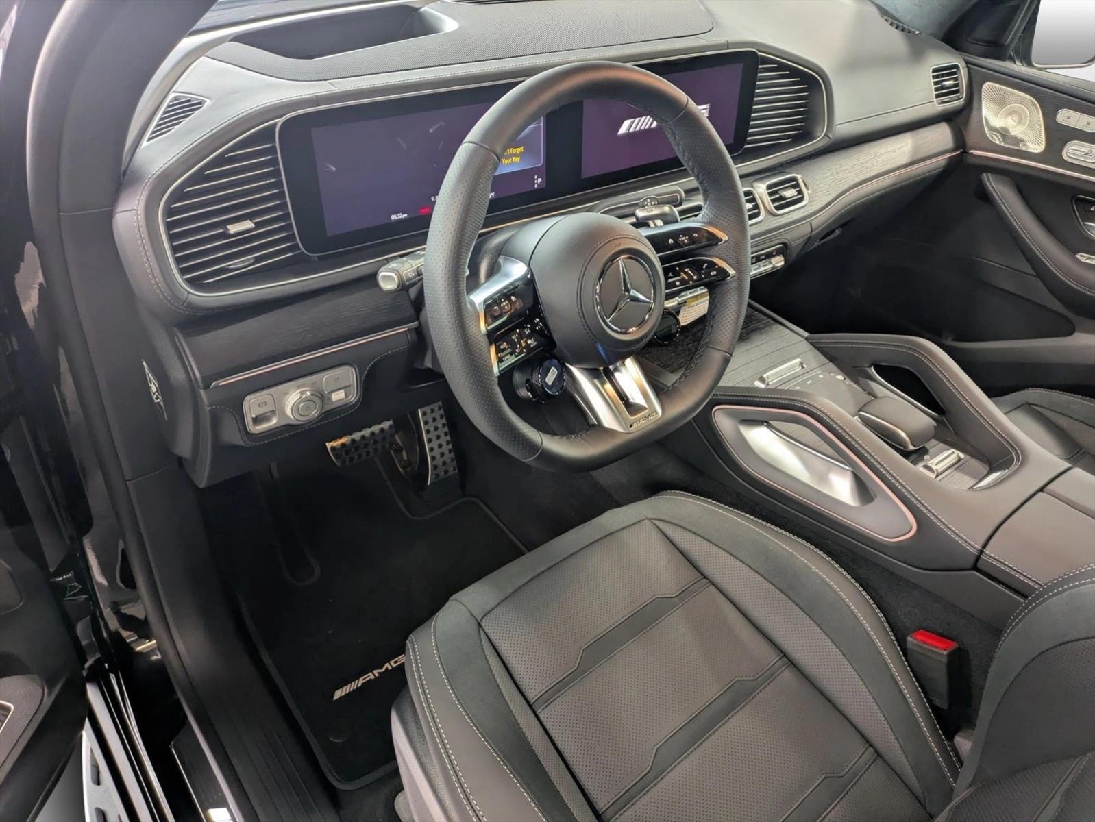 2026 Mercedes Benz GLS AMG 63 4MATIC photo 3