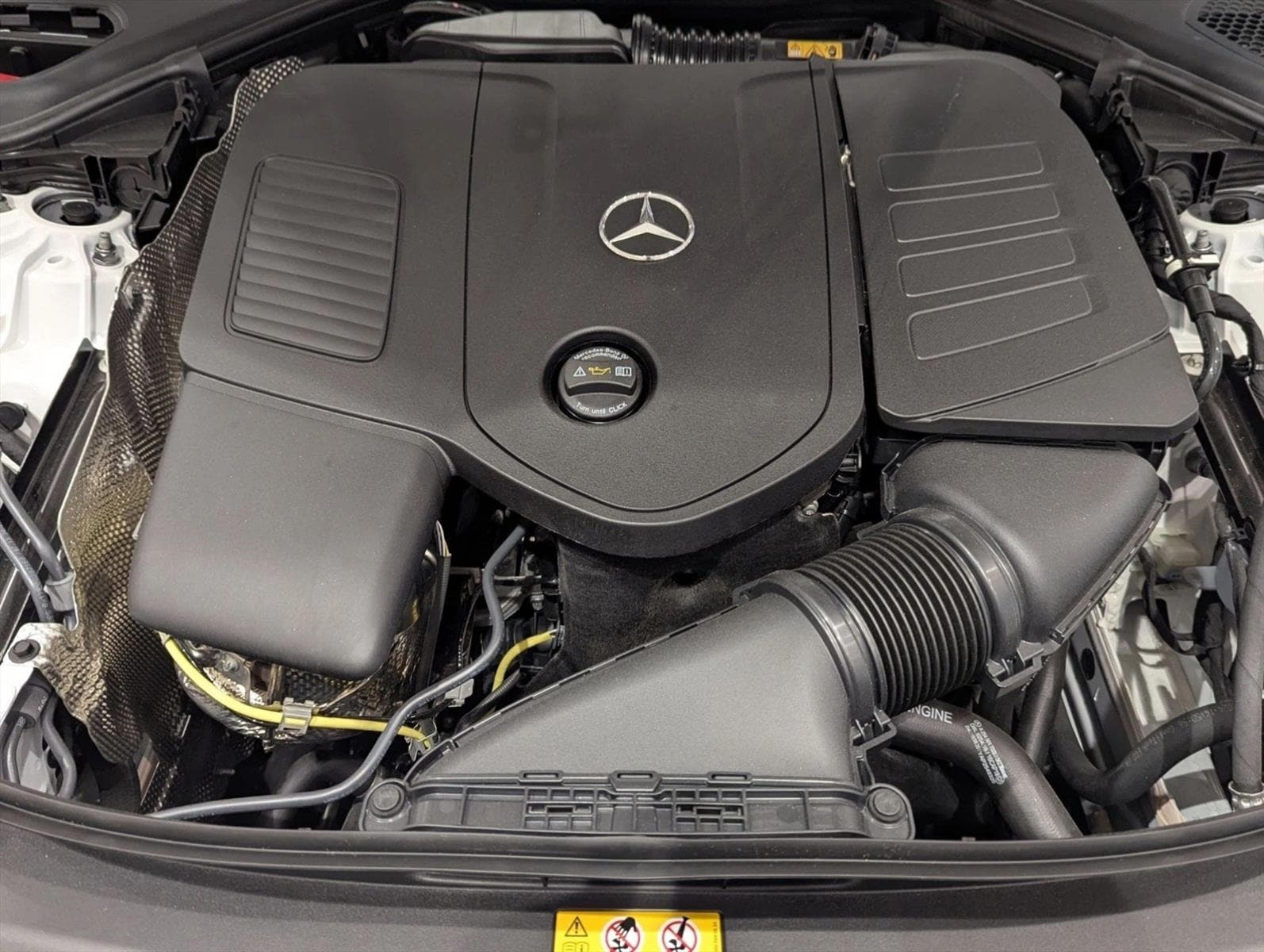2025 Mercedes-Benz E-Class E350 - Photo 16