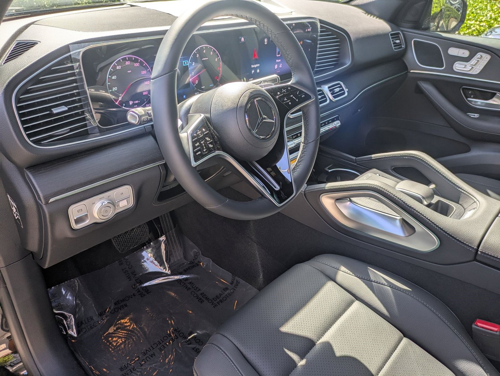 2025 Mercedes Benz GLE 350 4MATIC photo 3