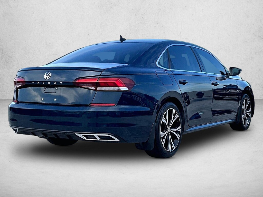 Used 2021 Volkswagen Passat 2.0T SE Sedan