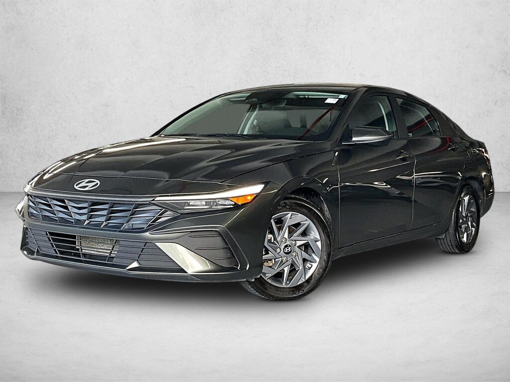 Used 2024 Hyundai Elantra SEL Sedan