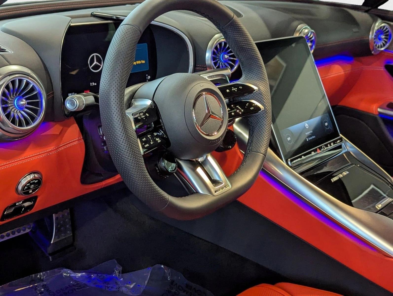 2026 Mercedes Benz SL AMG 43 photo 3