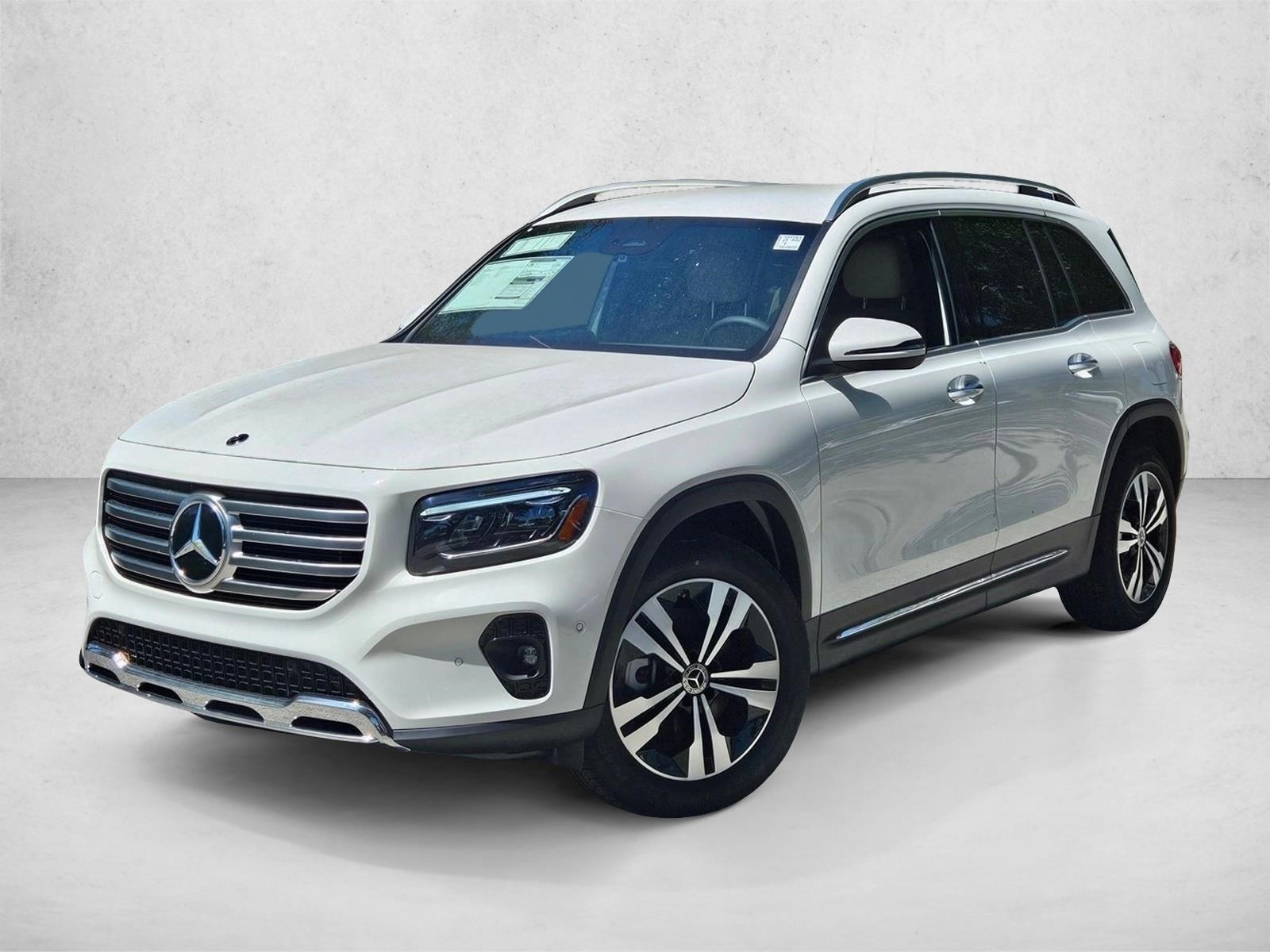 2025 Mercedes-Benz GLB Base's photo