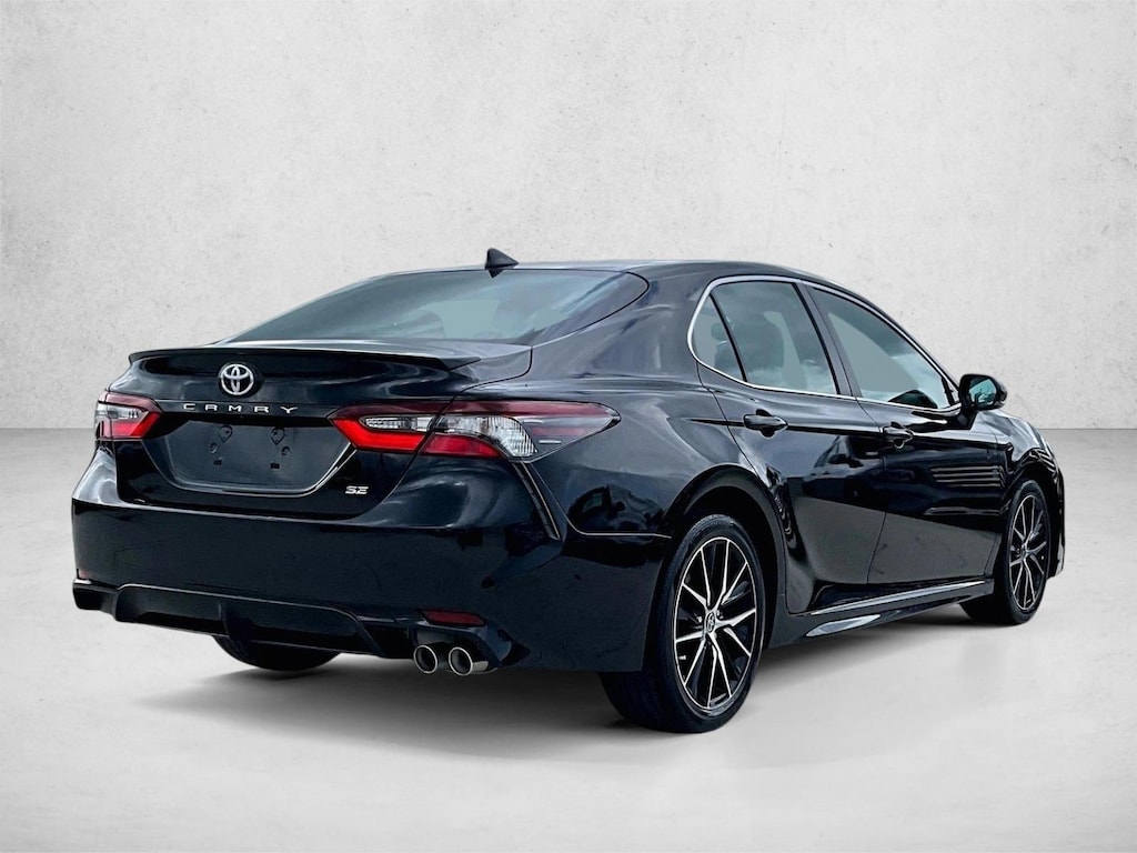 Used 2024 Toyota Camry SE Sedan