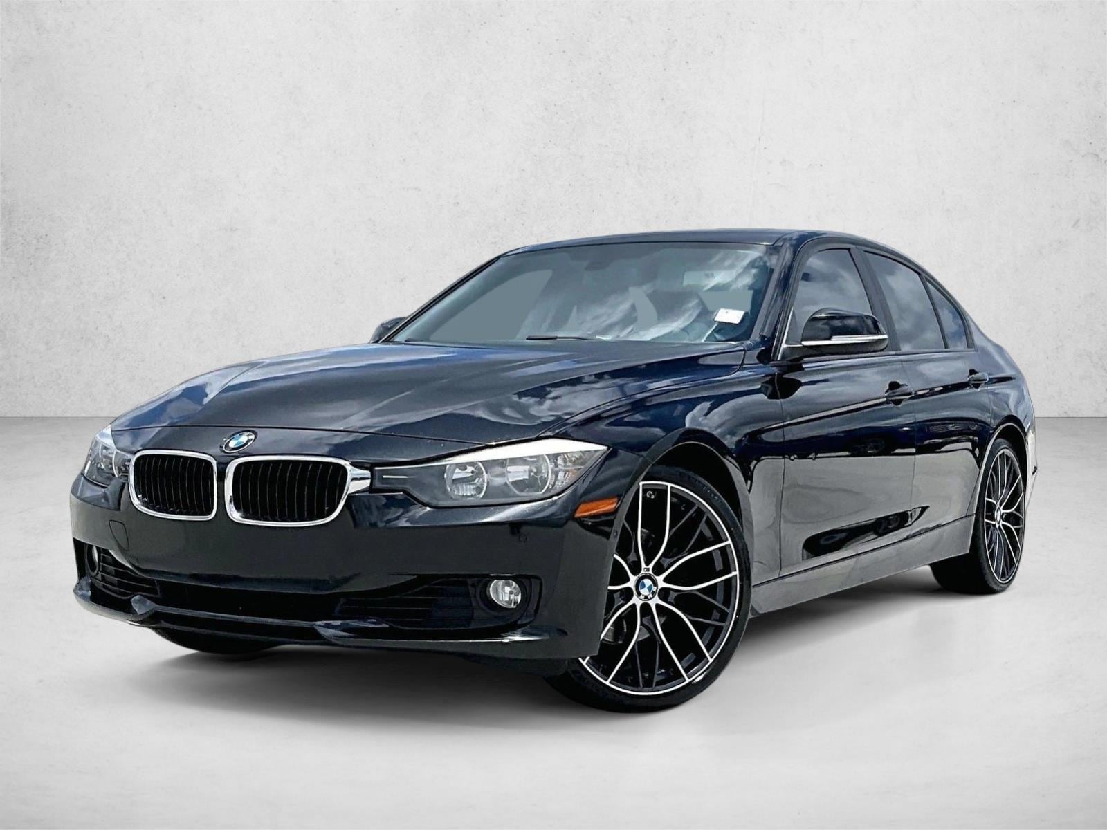 2014 BMW 3 Series 328i Sedan's photo