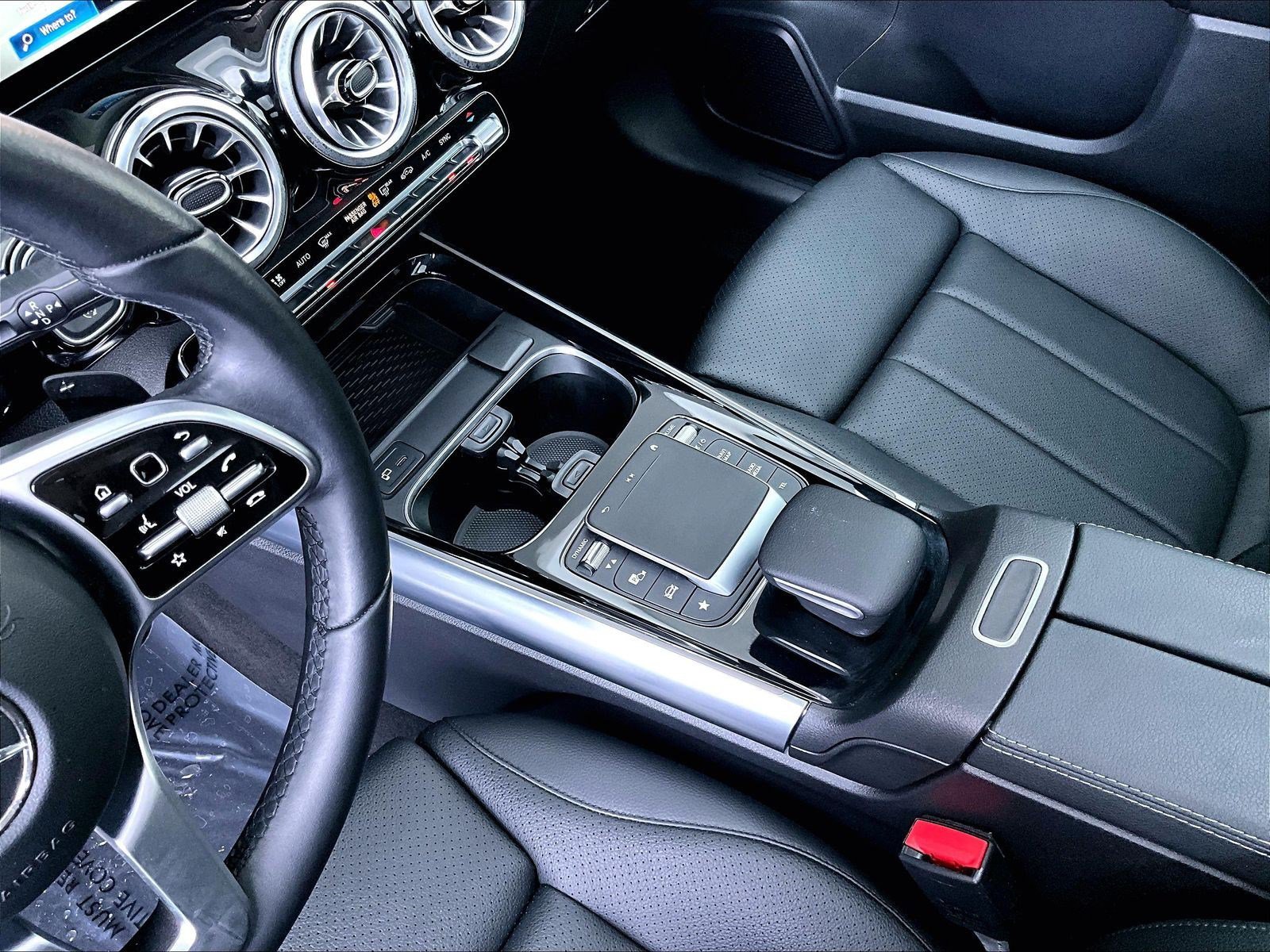 2022 Mercedes-Benz GLA GLA250 - Photo 13