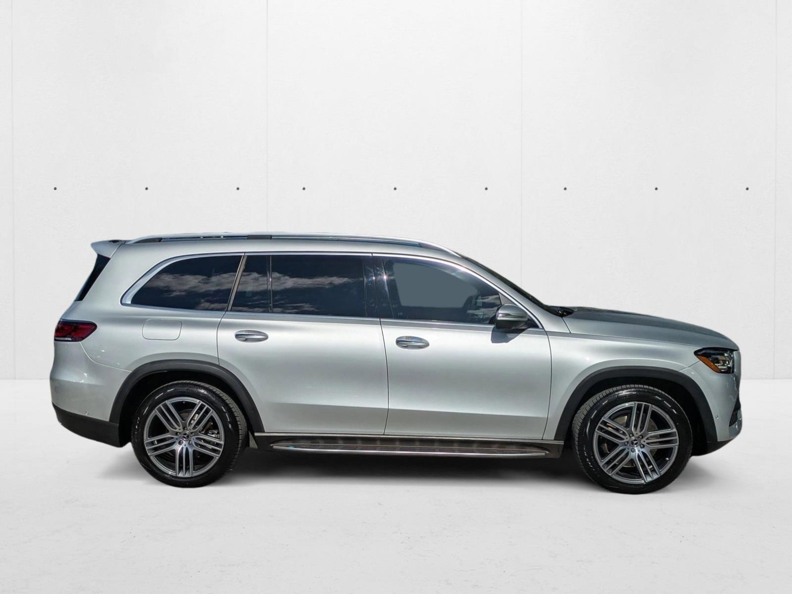 2020 Mercedes Benz GLS 450 4MATIC photo 4