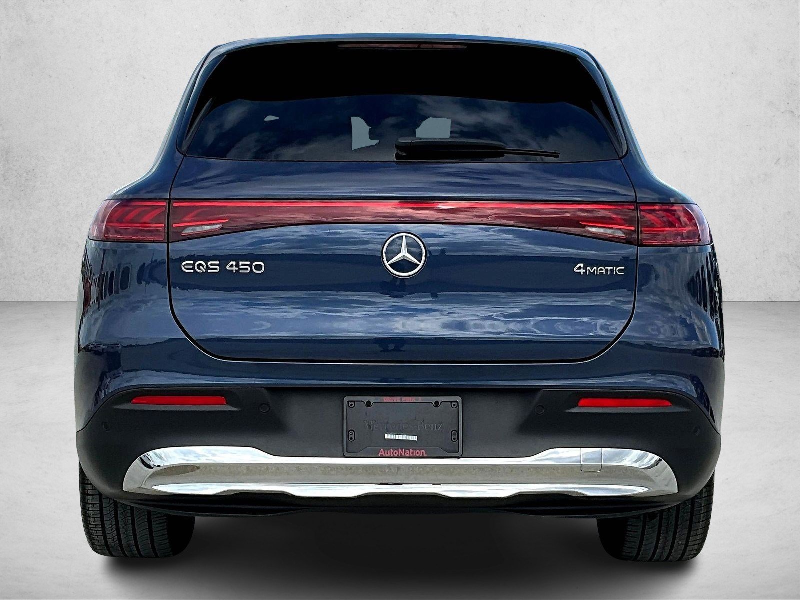 2023 Mercedes Benz EQS SUV 450 4MATIC photo 4
