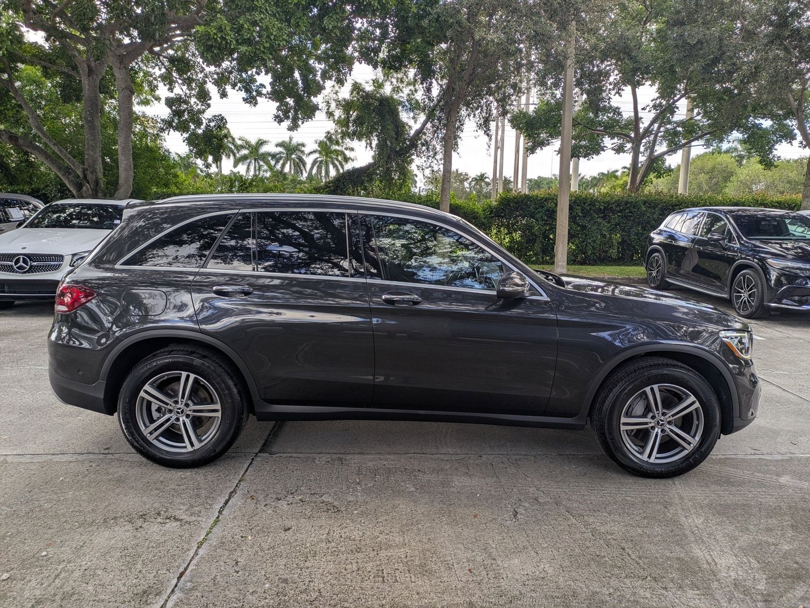 2021 Mercedes Benz GLC 300 4MATIC photo 3
