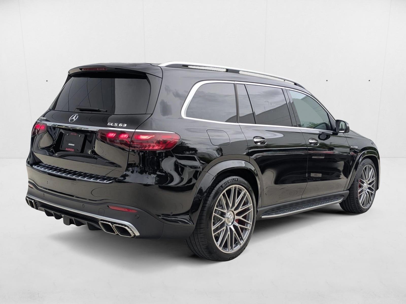 2026 Mercedes Benz GLS AMG 63 4MATIC photo 2