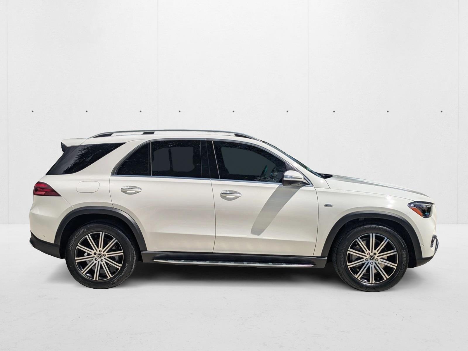 2025 Mercedes Benz GLE 450e 4MATIC photo 2