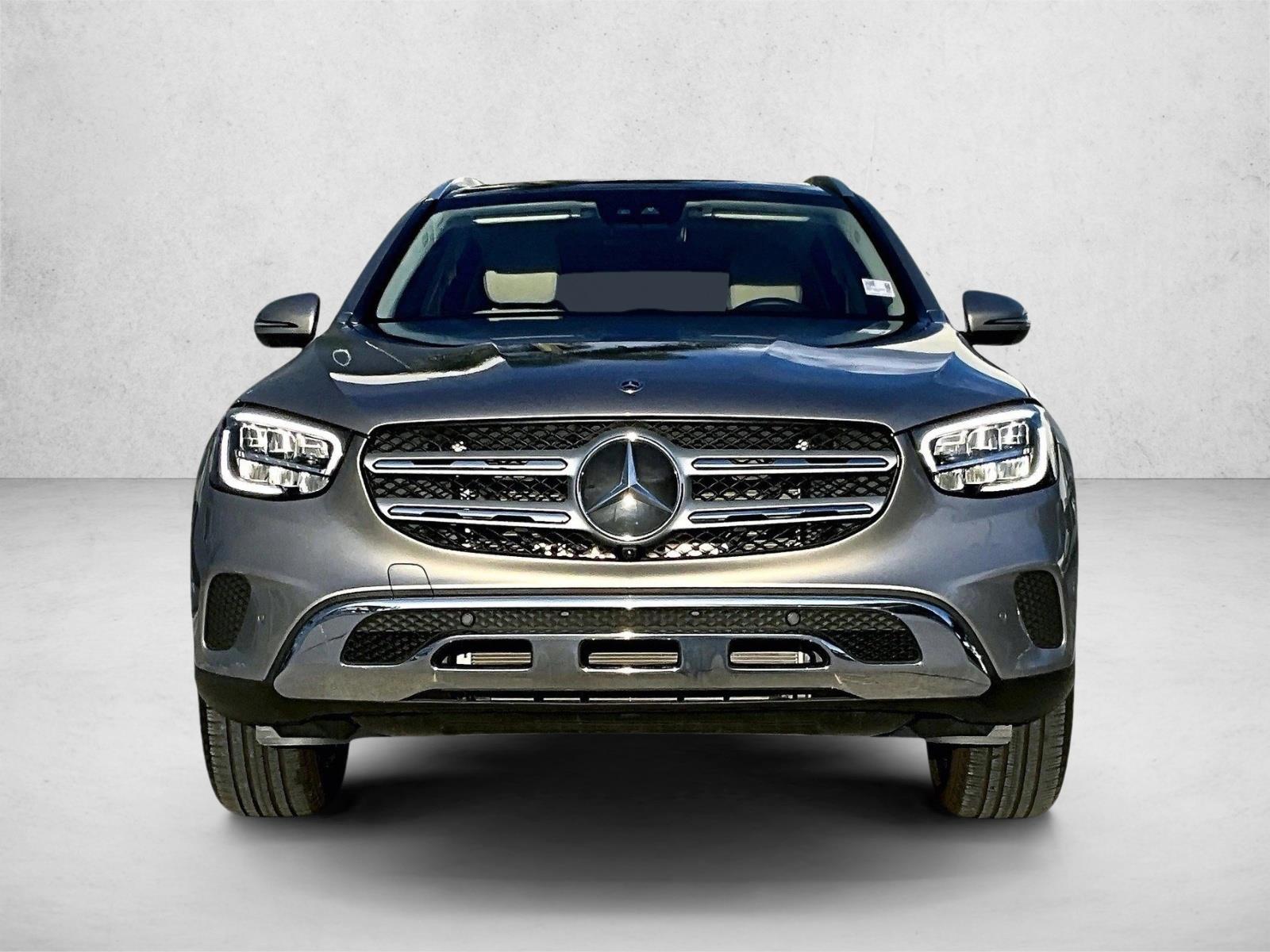 2022 Mercedes Benz GLC 300 photo 3