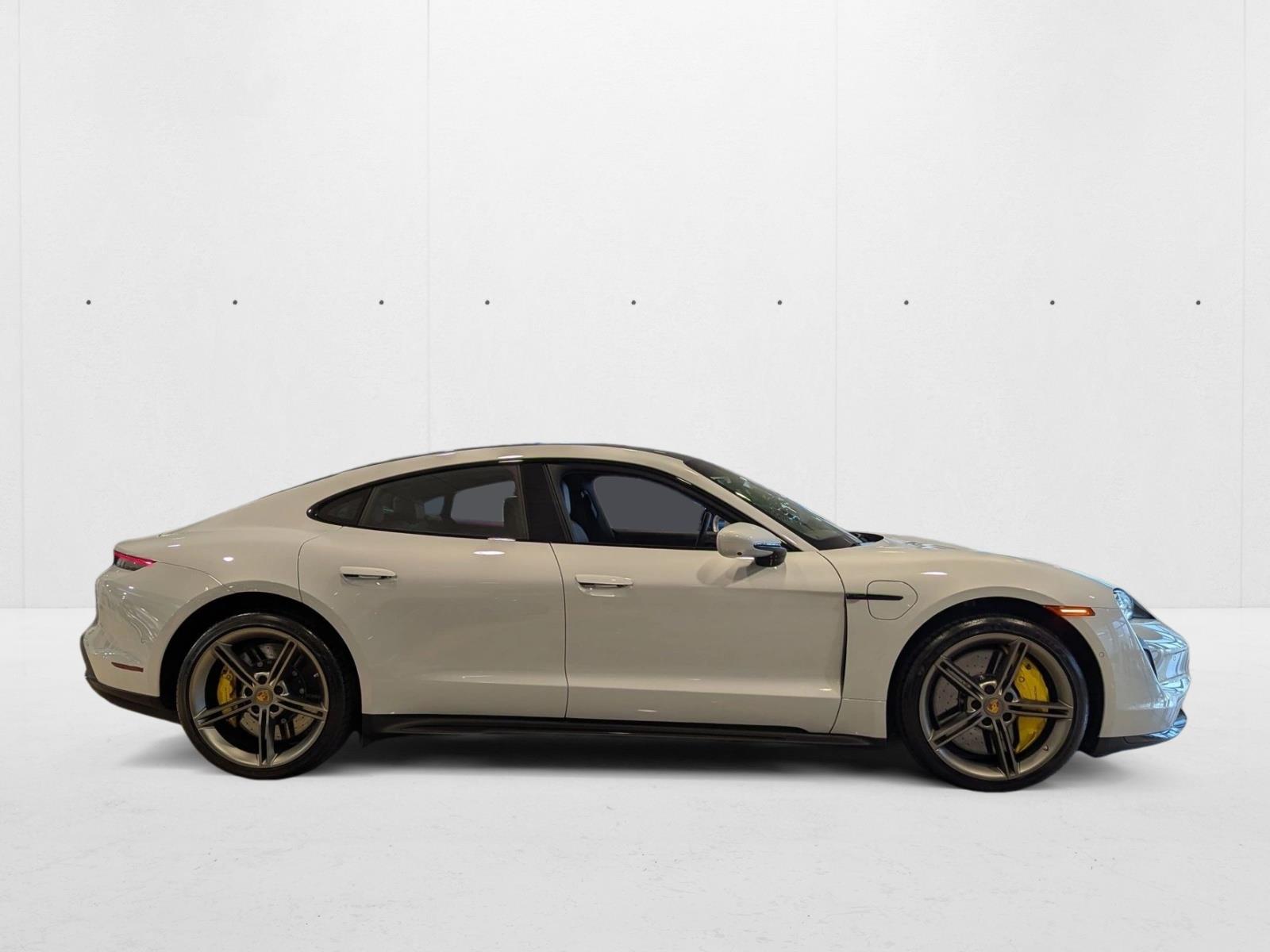 2024 Porsche Taycan Turbo photo 4