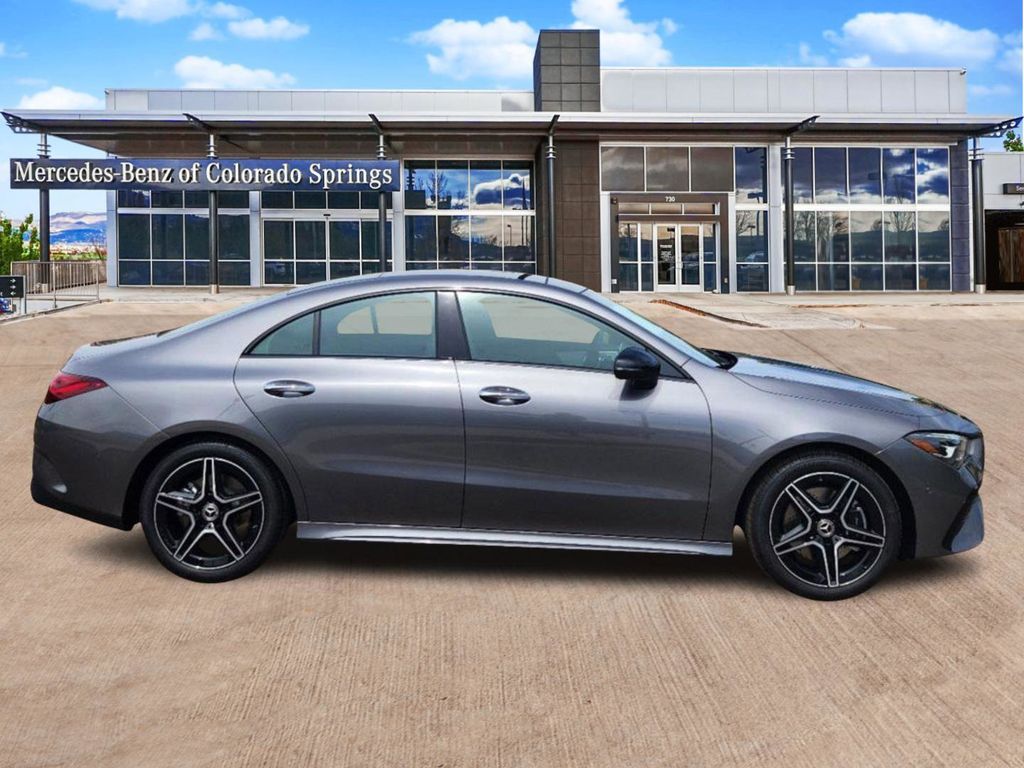2025 Mercedes Benz CLA 250 4MATIC photo 4