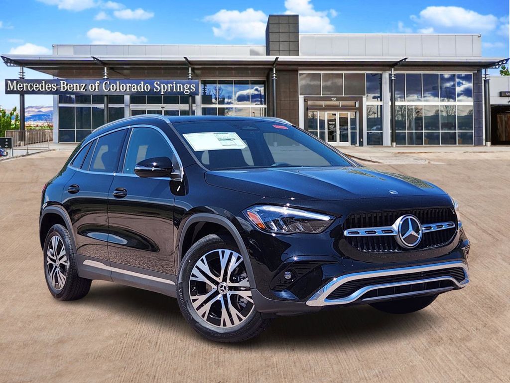 2026 Mercedes-Benz GLA GLA 250's photo