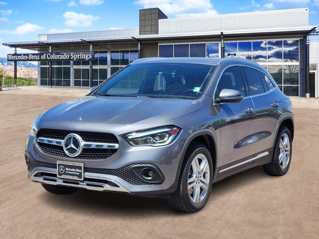 2021 Mercedes Benz GLA 250 4MATIC photo 3