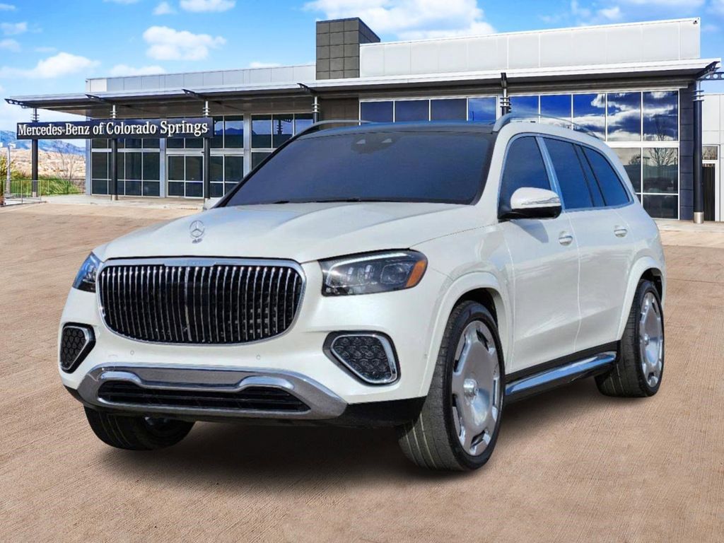 2024 Mercedes Benz GLS Maybach 600 4MATIC photo 3