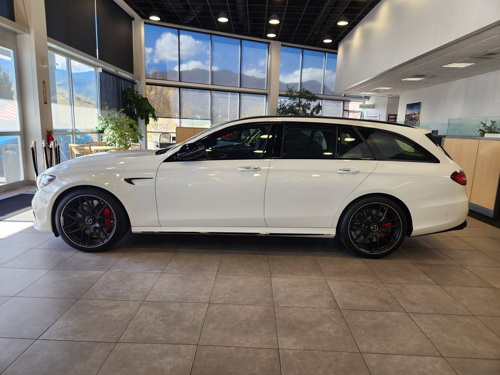 2020 Mercedes Benz E S 4MATIC Wagon photo 4