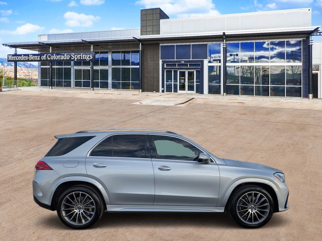 2024 Mercedes Benz GLE 4MATIC 450 photo 2