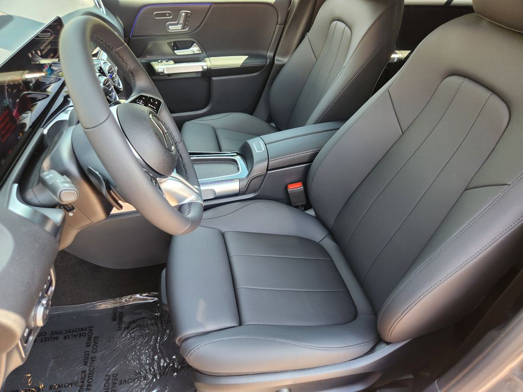 2025 Mercedes-Benz GLB Base - Photo 12