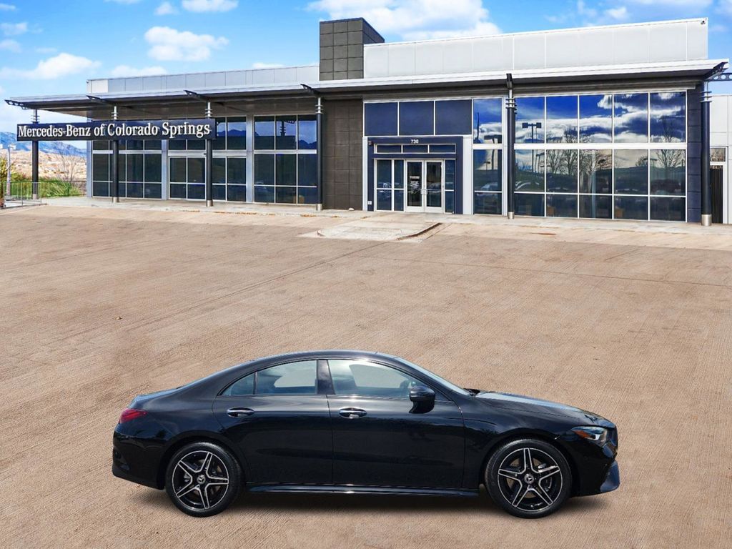 2025 Mercedes Benz CLA 250 4MATIC photo 4