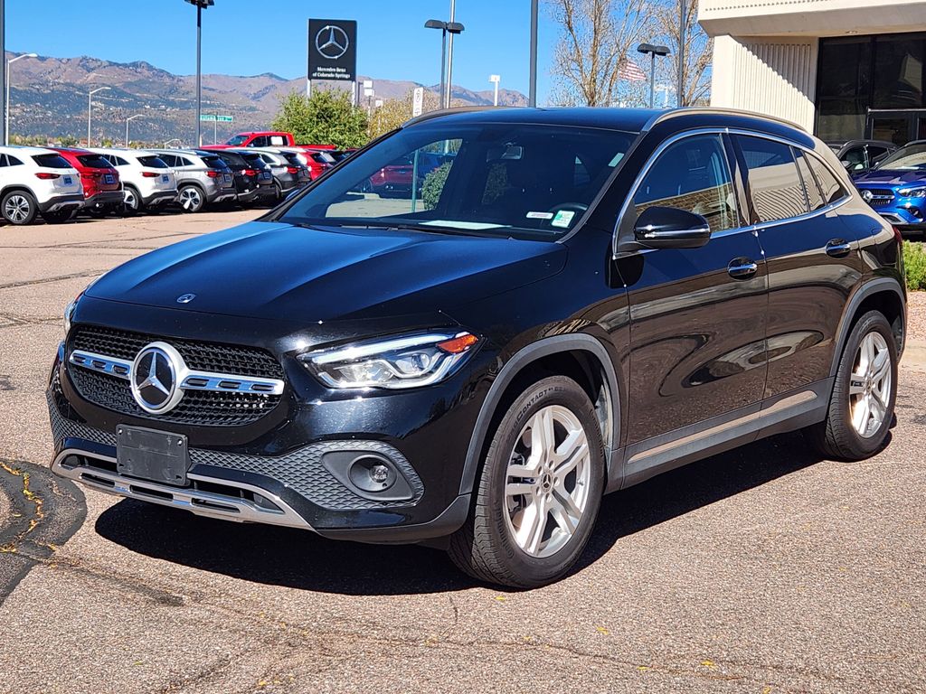 2023 Mercedes Benz GLA 250 4MATIC photo 3