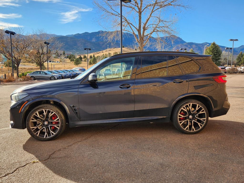 2022 Bmw X5 M photo 4