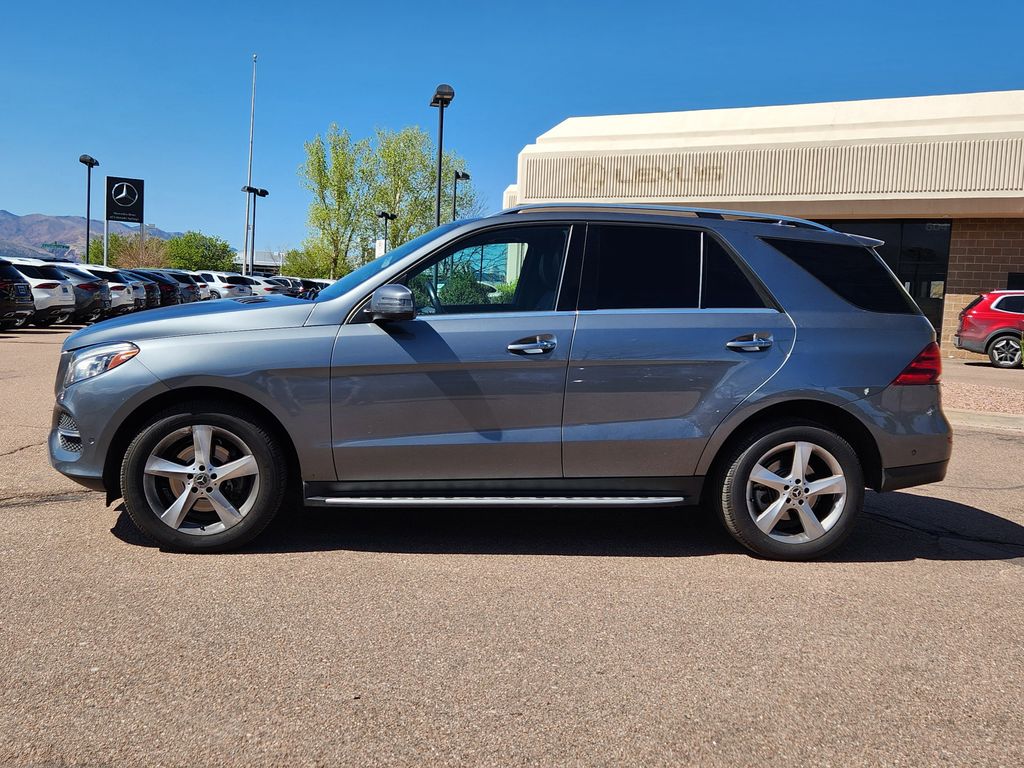 2017 Mercedes Benz GLE 350 4MATIC photo 4