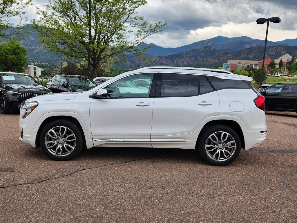 2024 Gmc Terrain Denali photo 4