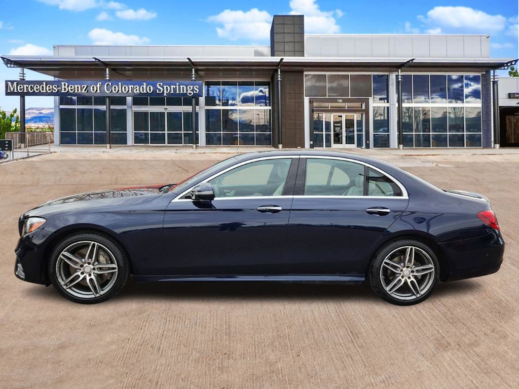 2017 Mercedes Benz E 300 4MATIC Sedan photo 4