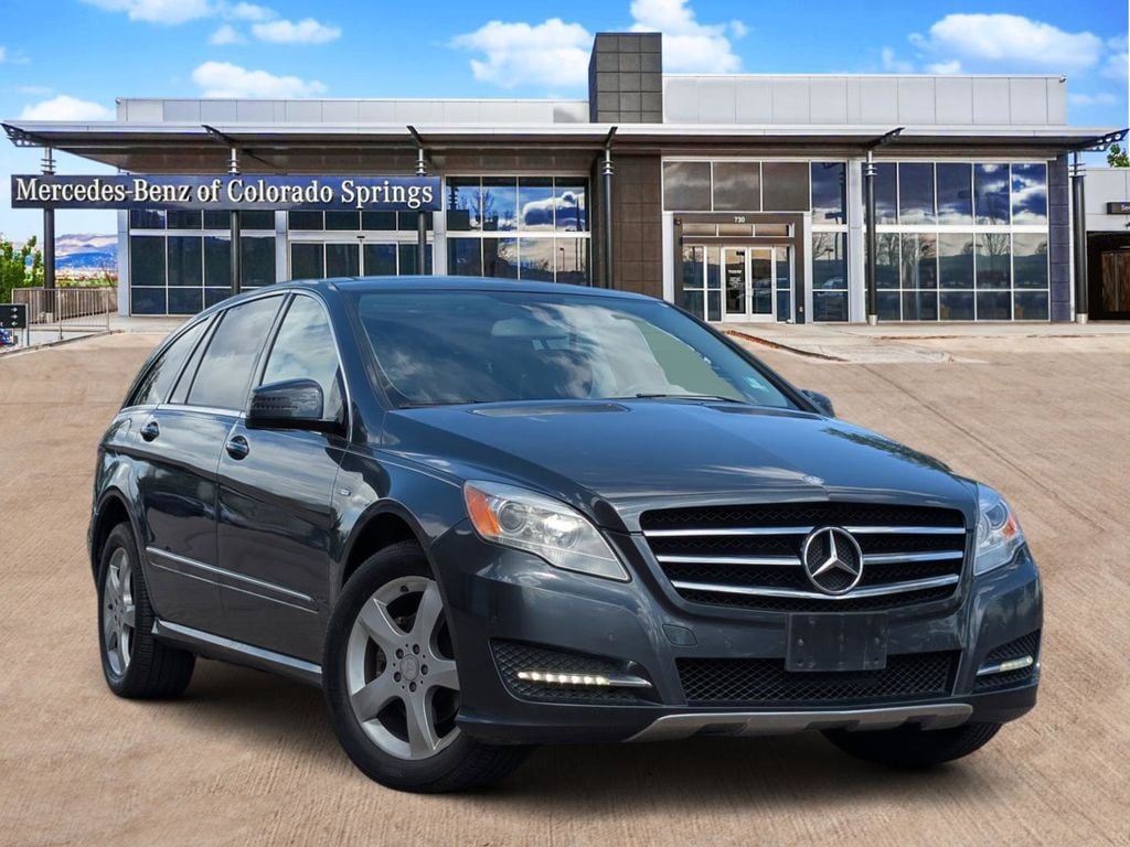 2012 Mercedes-Benz R-Class R350 BlueTEC's photo