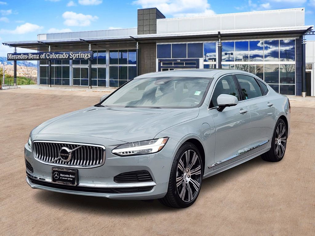 2024 Volvo S90 Recharge T8 Ultimate photo 3