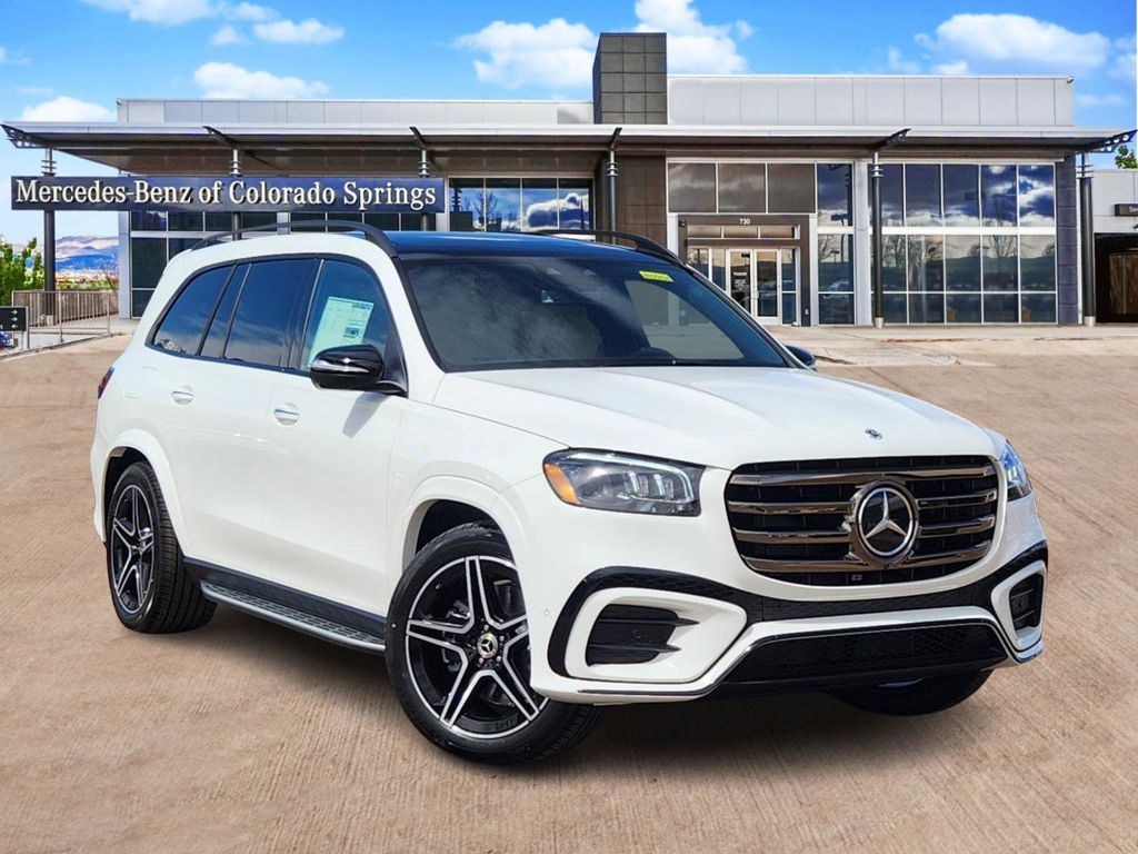 2025 Mercedes-Benz GLS Base's photo