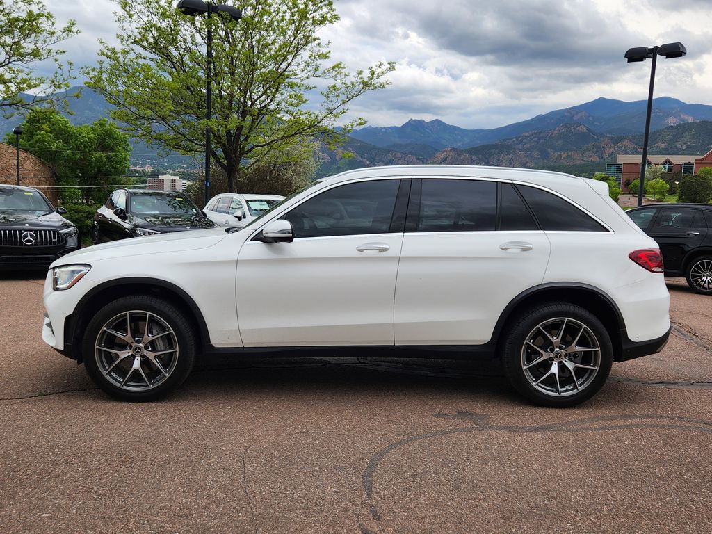 2022 Mercedes Benz GLC 300 4MATIC photo 4