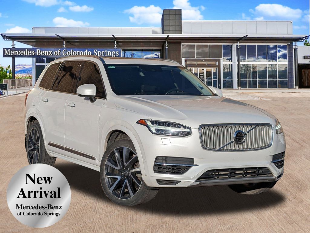 2018 Volvo XC90 Inscription's photo
