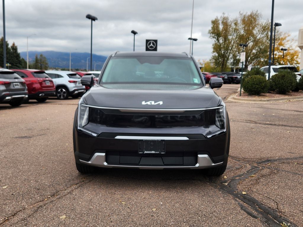 2024 Kia EV9 Wind photo 2