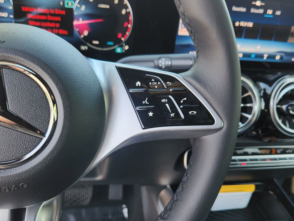 2025 Mercedes-Benz GLB Base - Photo 27