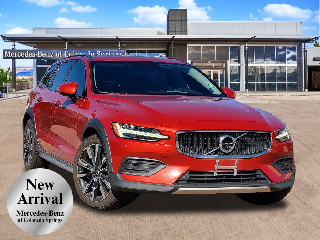 2020 Volvo V60 Cross Country
