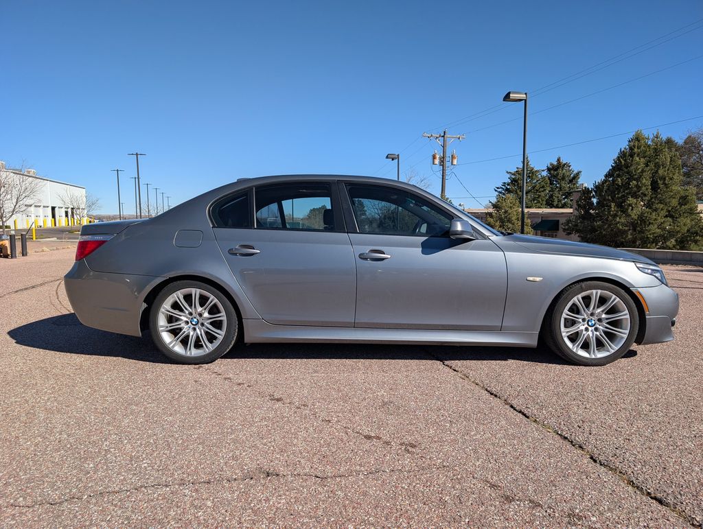 2010 Bmw 528i photo 4