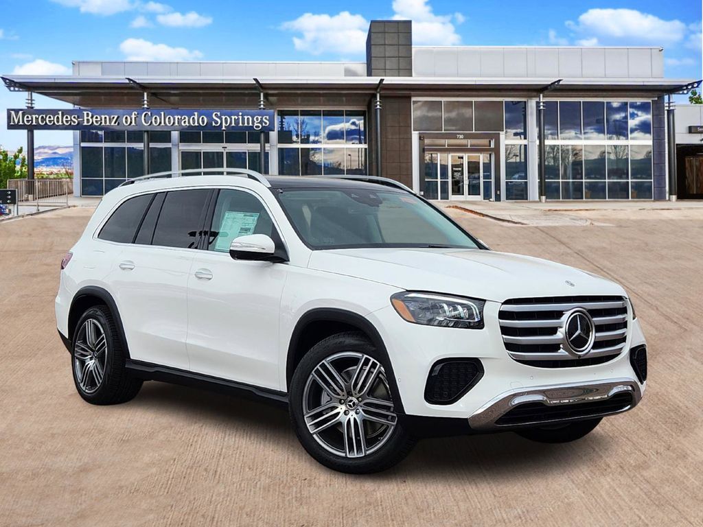 2026 Mercedes-Benz GLS Base's photo