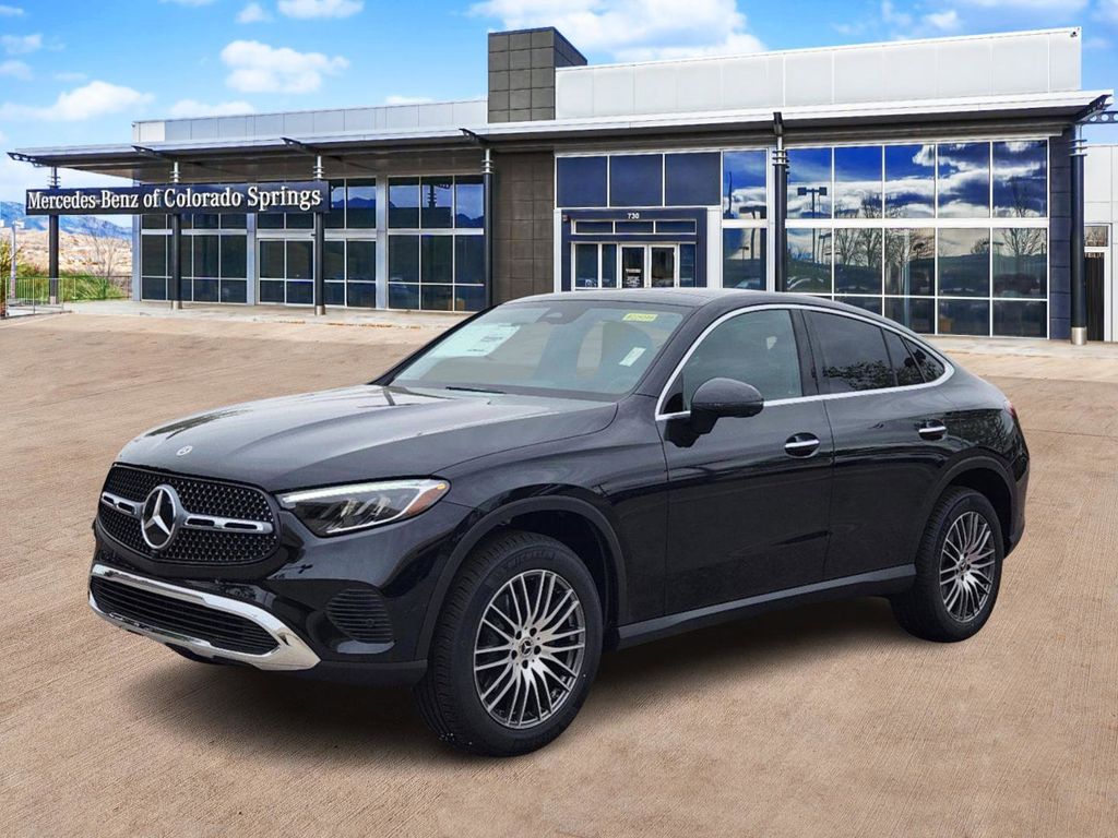 2025 Mercedes Benz GLC 300 4MATIC Coupe photo 3