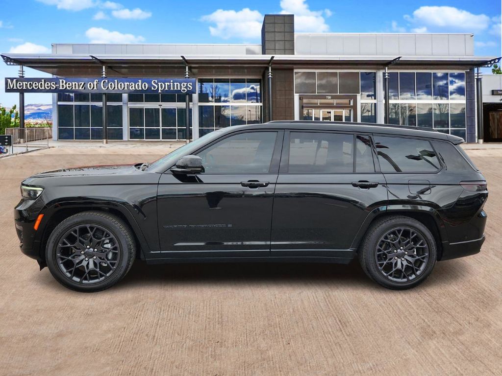 2025 Jeep Grand Cherokee L Summit photo 2