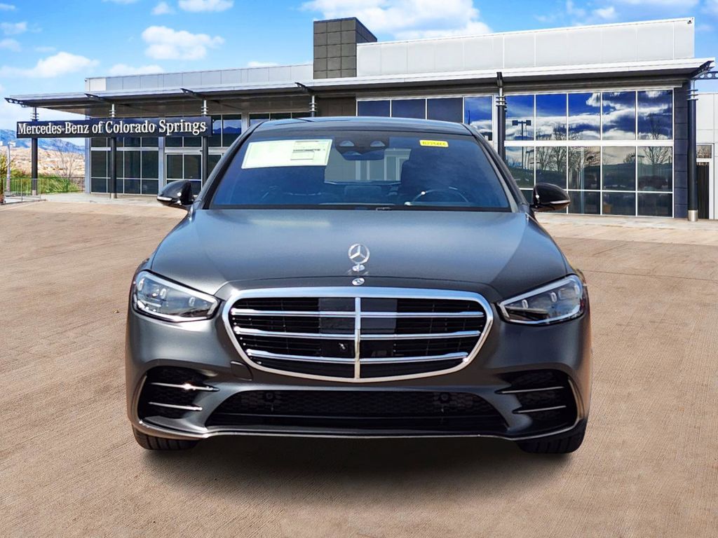 2025 Mercedes Benz S 450 580 4MATIC photo 2
