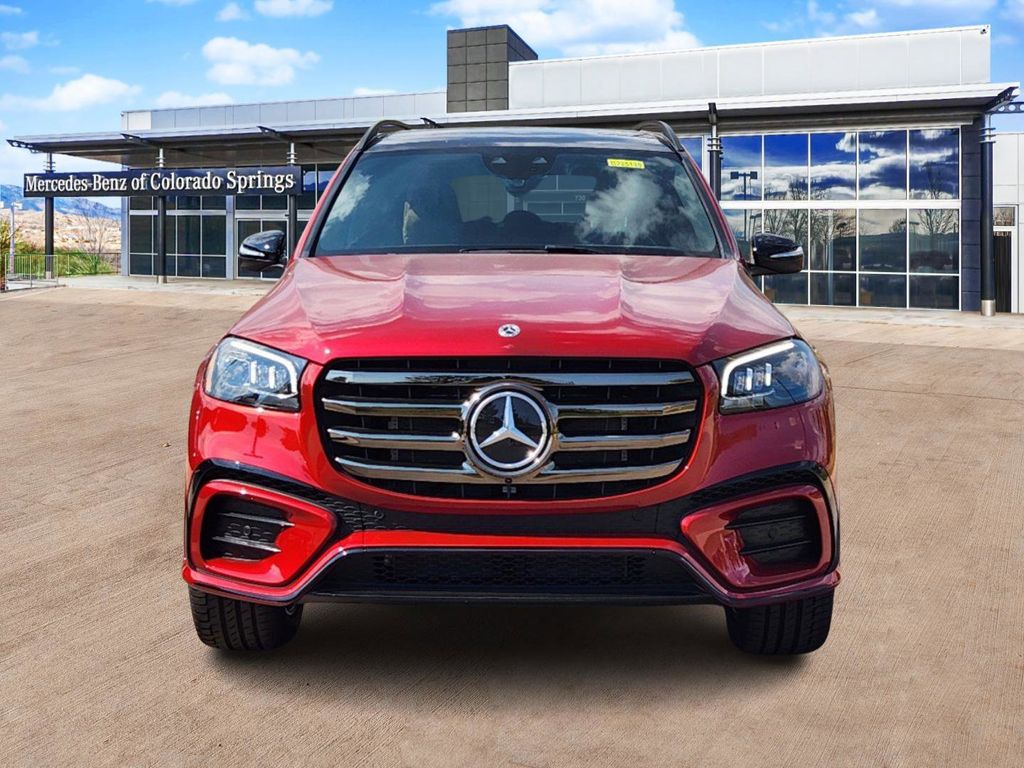 2025 Mercedes Benz GLS 450 4MATIC photo 2