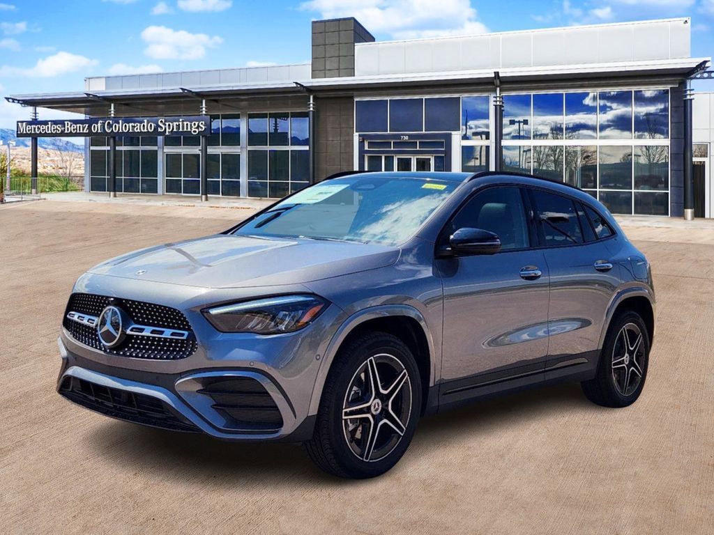 2025 Mercedes Benz GLA 250 4MATIC photo 3